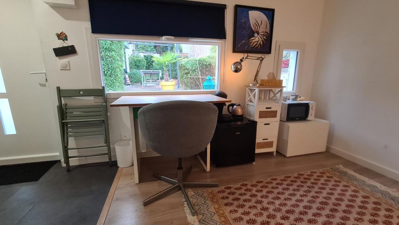 Le Studio Dans Le Jardin. Rosny-sous-Bois Exterior photo